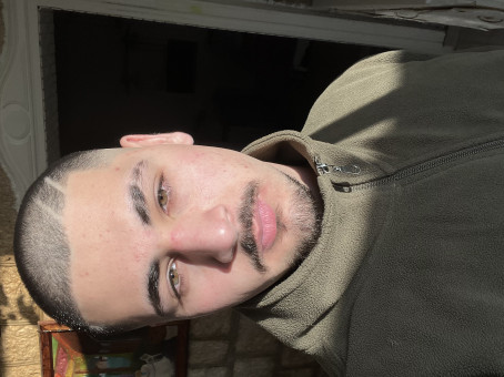 Wedet Lukan, 18, Israel