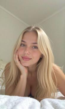 Angela, 23, United Kingdom