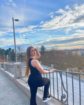 Sarah, 22, United Kingdom