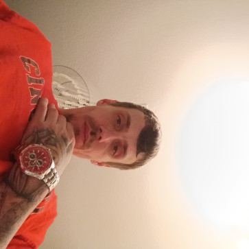 Dddd, 33, United States