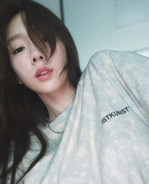 Random, 21, United States