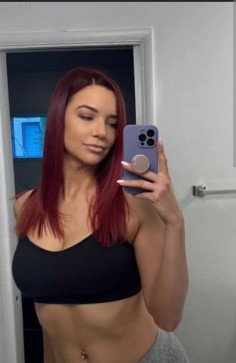 Victoria Thomas, 38, United States