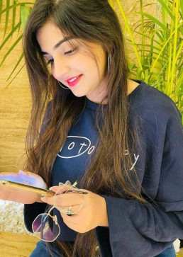 Priya, 21, Canada