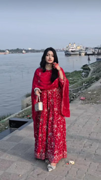 SrutiSnpSaxG, 21, India