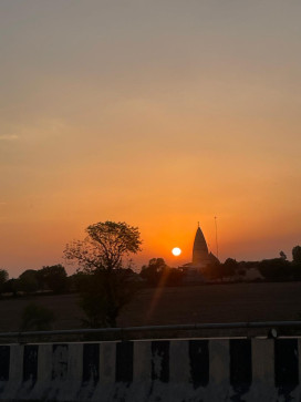 Canva Canva, 25, India