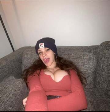 Tempted Lora, 28, United States
