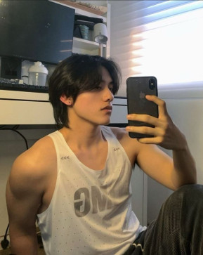 Satoru Gojo, 18, United States