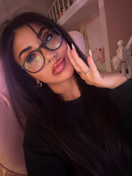 Elaine, 27, United States