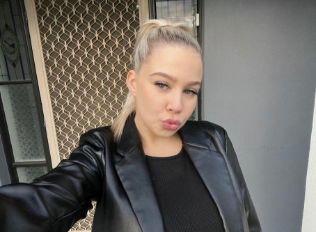 Diana Shane, 28, United States