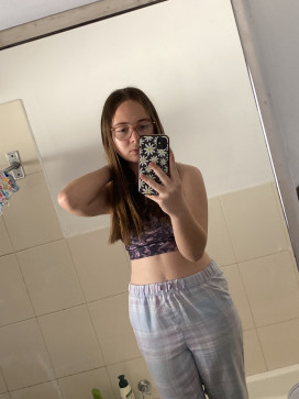 Ebs, 18, Australia