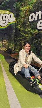 Kaye, 48, Philippines