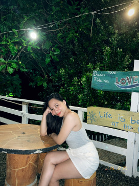 Maria, 22, Philippines