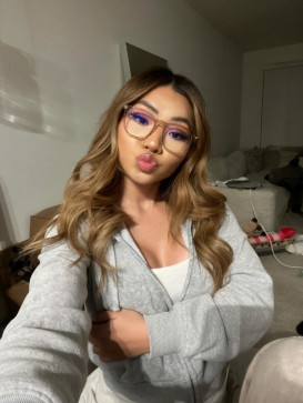 Emily Chase, 35, United States