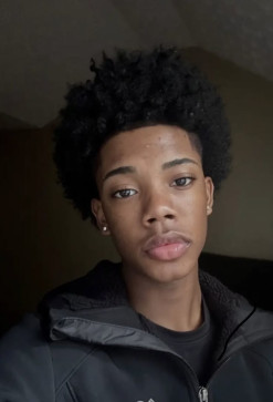 Royese, 22, Jamaica