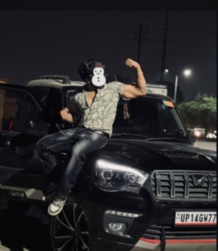 Karunxoxo, 27, India