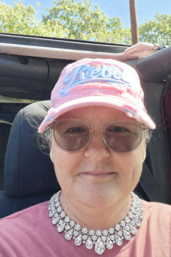 Mary, 43, United States