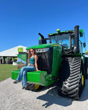 Melanie, 51, United States