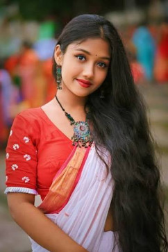 Menuka-Snaap, 30, India