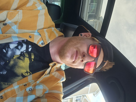 GrandmaLuvrTlgd, 41, Canada