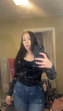 Hazel Larue, 18, United States
