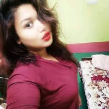 Alina, 23, United States