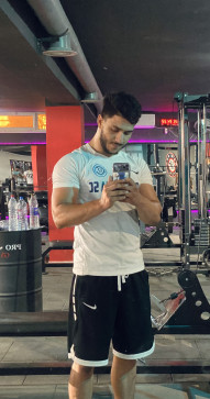 Khamess, 22, Tunisia