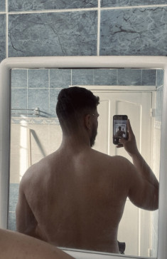 Khamess, 22, Tunisia