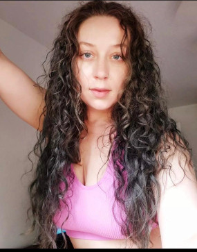 Hannah Balle, 32, United States