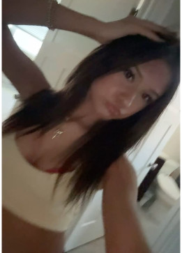 Nel, 18, Australia