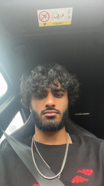 Kwhoo, 20, United Kingdom