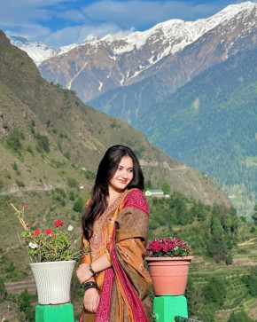 Sakshi, 18, India