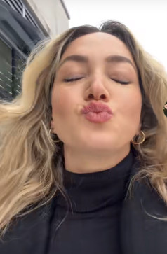 Helen, 23, United States