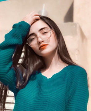 Riya, 22, Canada