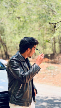 Farhaan, 19, India