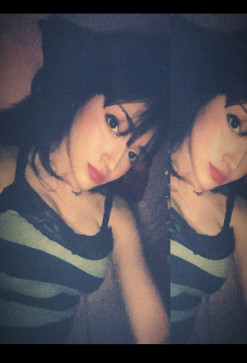 Saki Miyu, 19, Tunisia