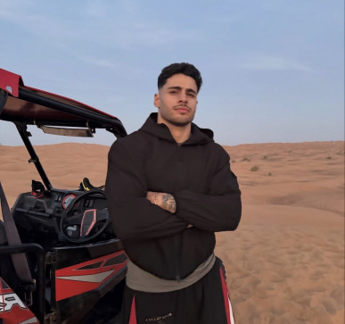 Kochi, 35, Canada