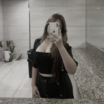 Kc Odineva, 18, Philippines