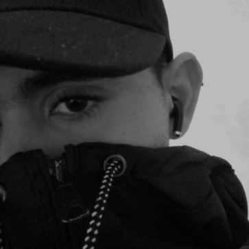 Malk Talbi, 21, Algeria