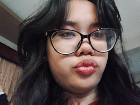 Bea, 18, Philippines