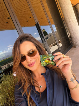 Helena, 21, United Kingdom