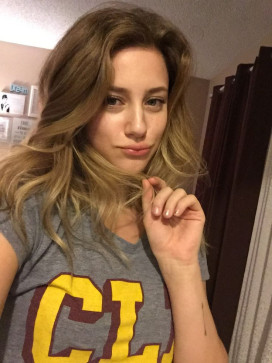 Beatrice, 38, United States