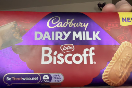 TheCaroline Banfield, 39, Algeria