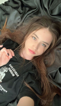 Un7rus7ed, 18, Sweden