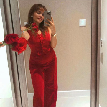 Lucy, 34, Madagascar