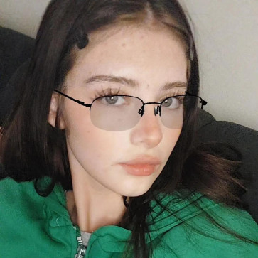 Dina Gigi, 19, Algeria