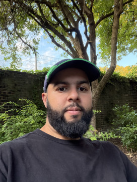 Oudaoud Mounir, 31, United Kingdom