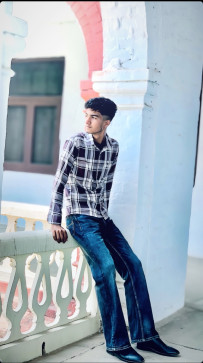 Ruzal Bhagat, 18, India