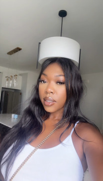 Melly, 33, United States