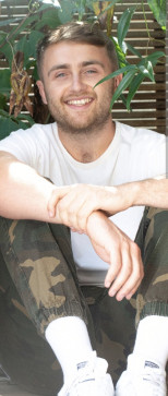 Oliver, 28, United Kingdom