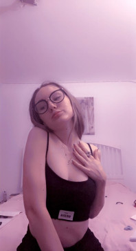 Hailey, 25, United States